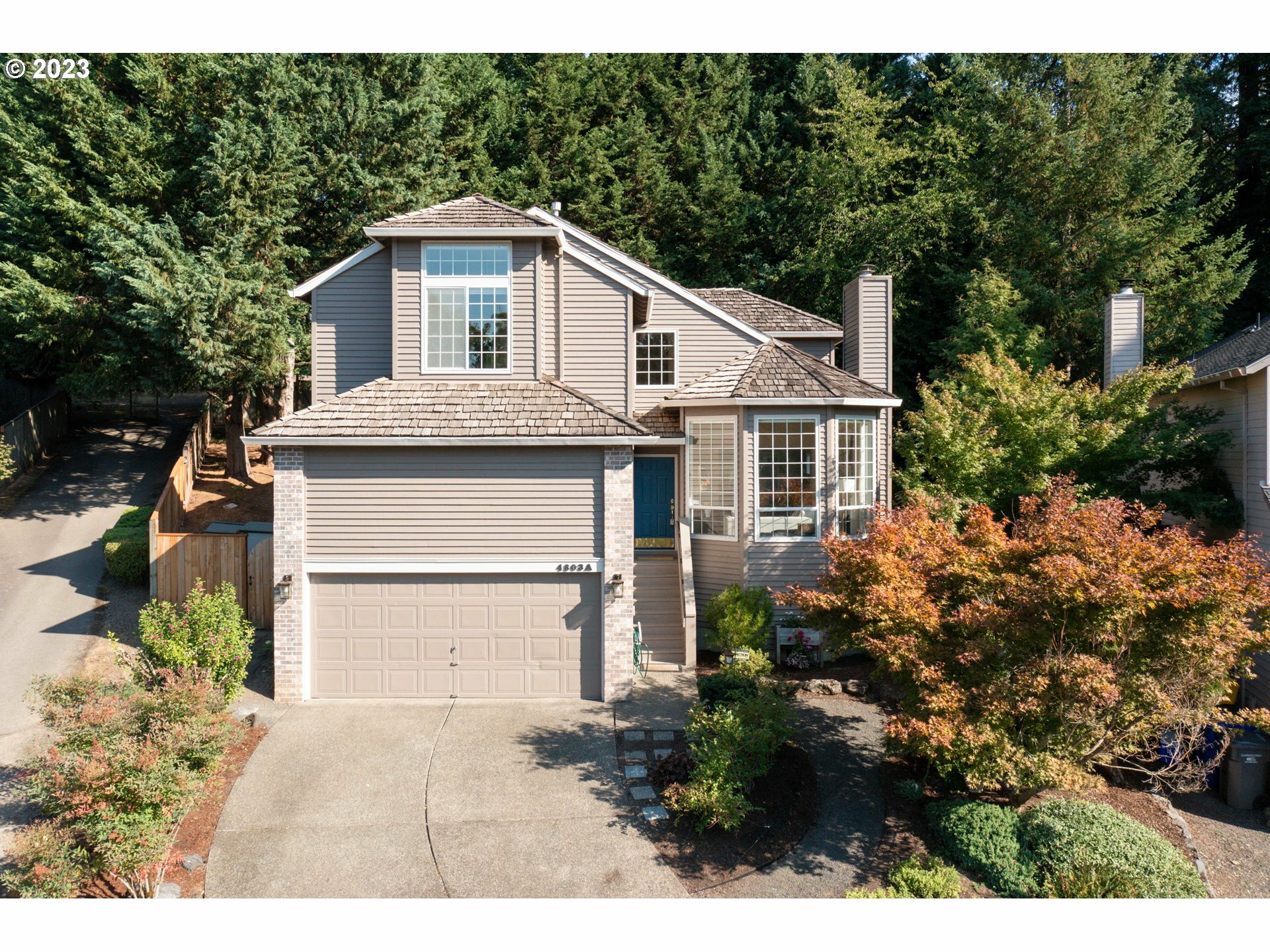 4803 SW Orchard Ln #A  Portland OR 97219 photo
