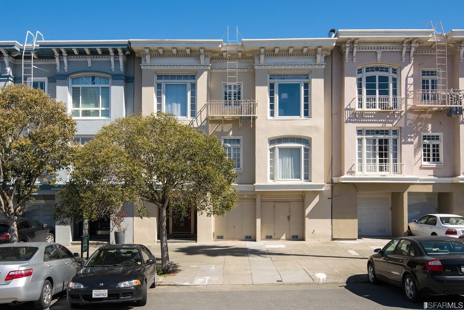 Property Photo:  168 Palm Avenue  CA 94118 