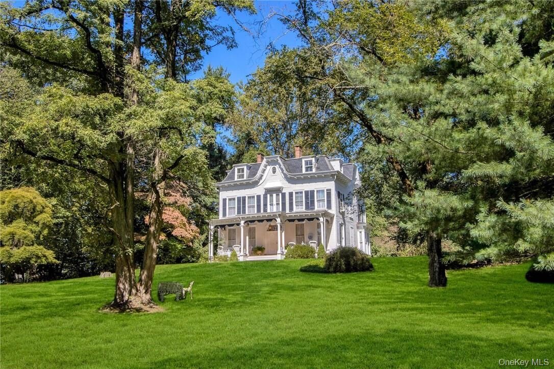 Property Photo:  4 Deer Run  NY 10976 