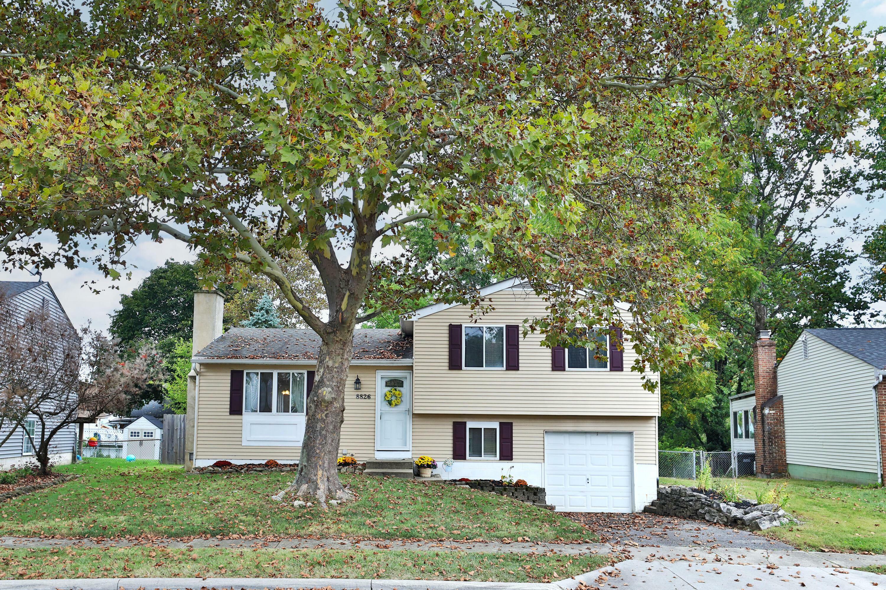 Property Photo: 8826 Crestwater Drive OH 43119