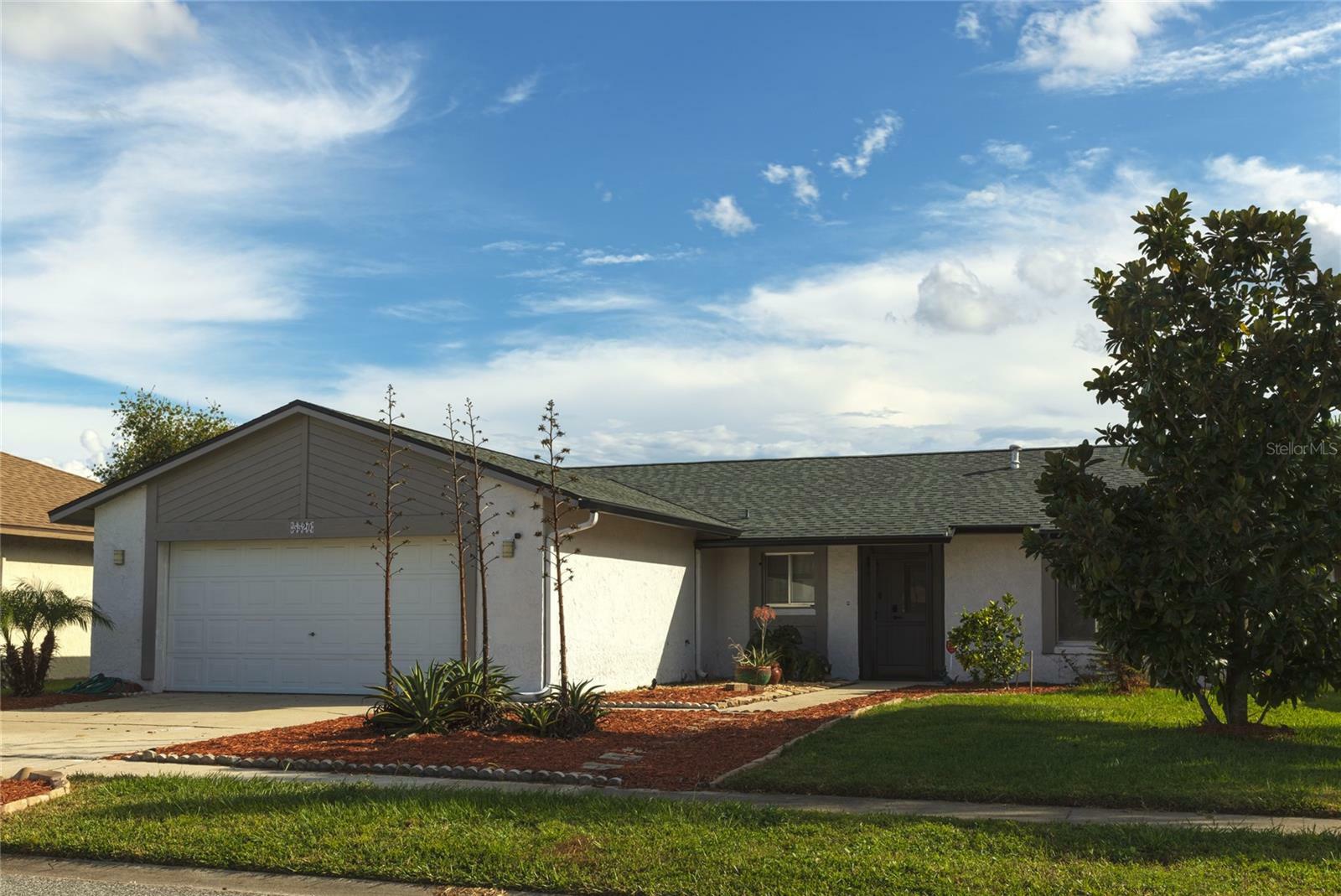 Property Photo:  5520 Silent Brook Drive  FL 32821 