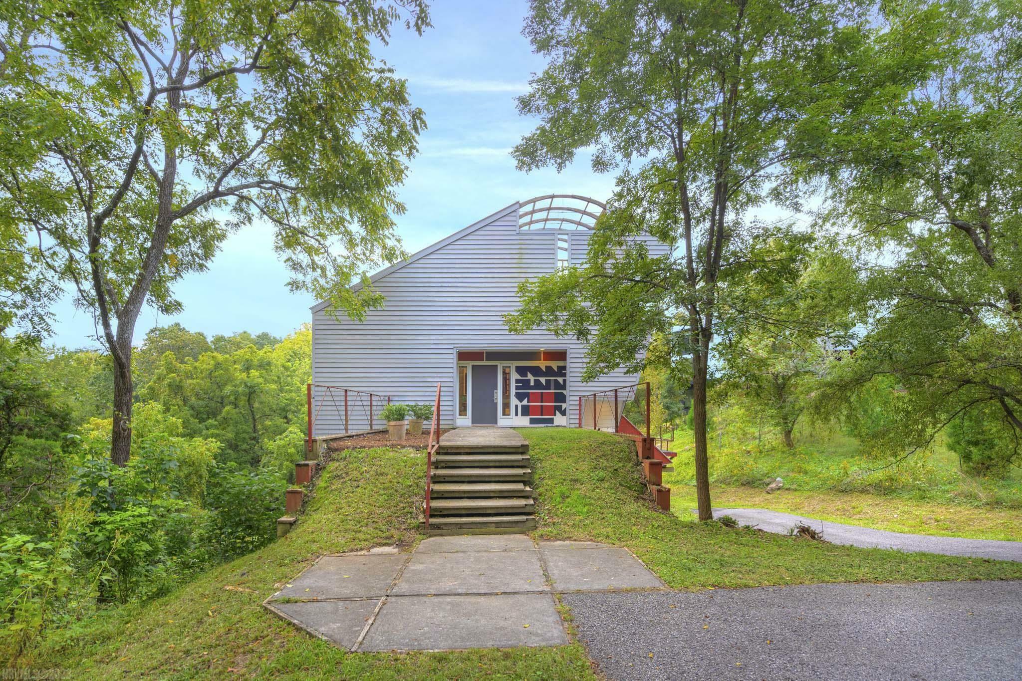 Property Photo:  702 Cedarview Drive  VA 24060 