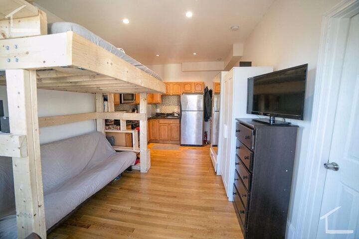 26 Pinckney 3  Somerville MA 02145 photo