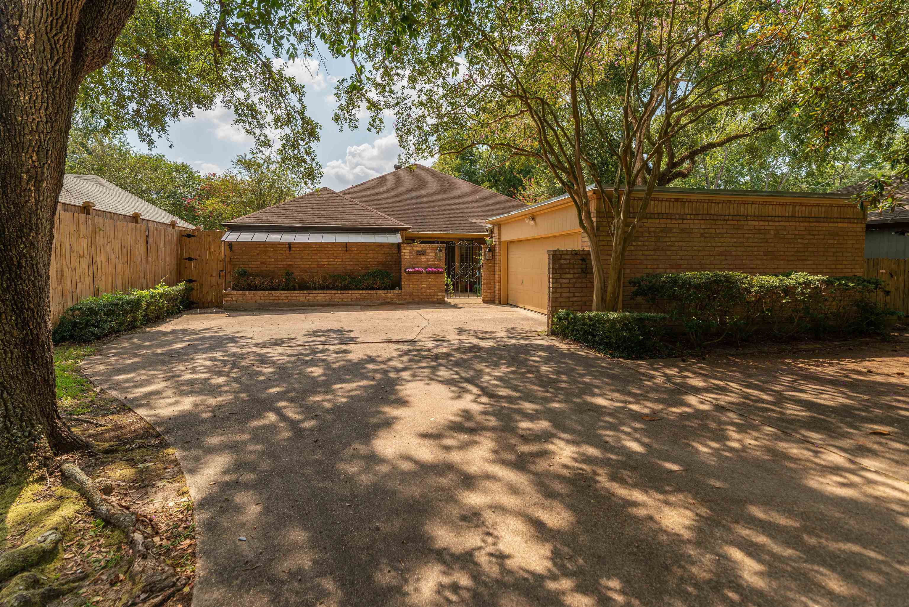 Property Photo:  5825 Calder Avenue  TX 77706 