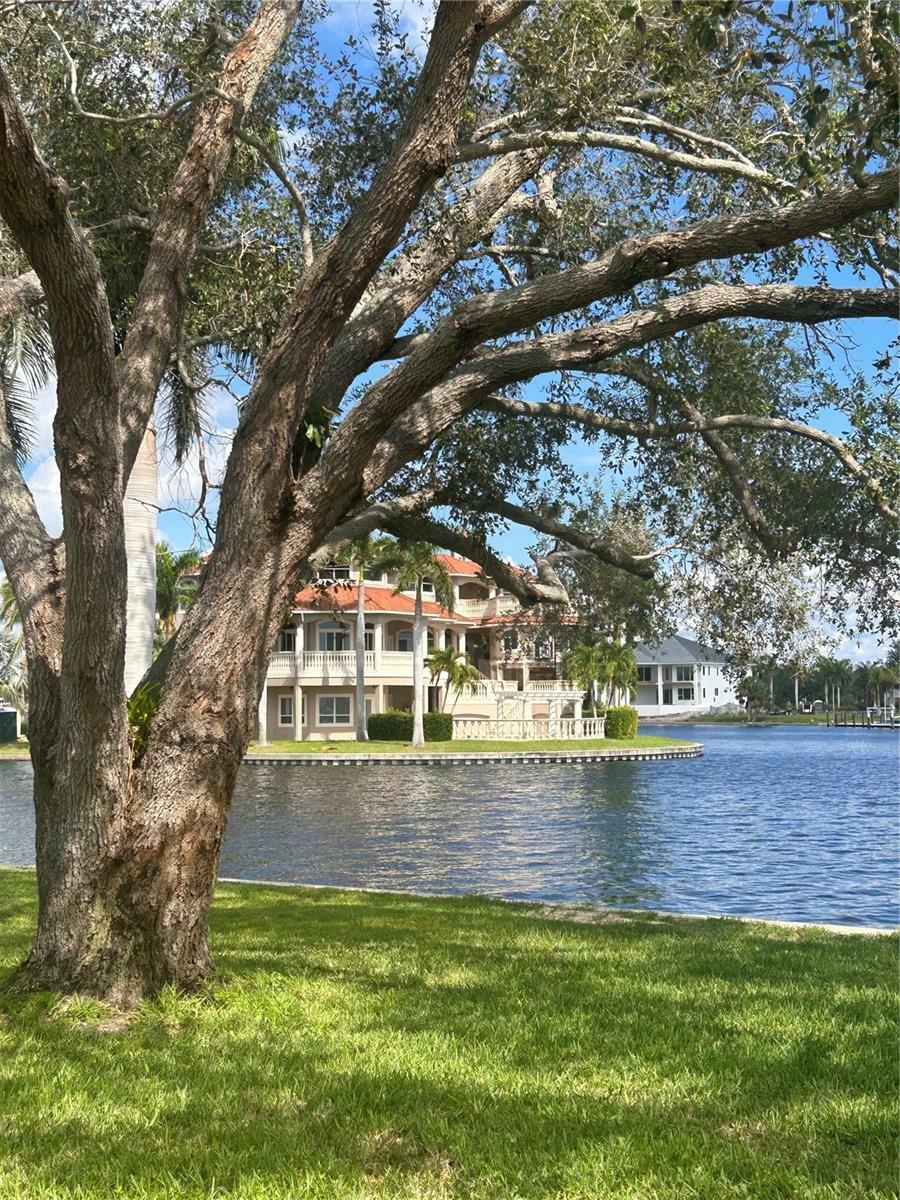 Property Photo:  143 Creek Drive SE  FL 33952 