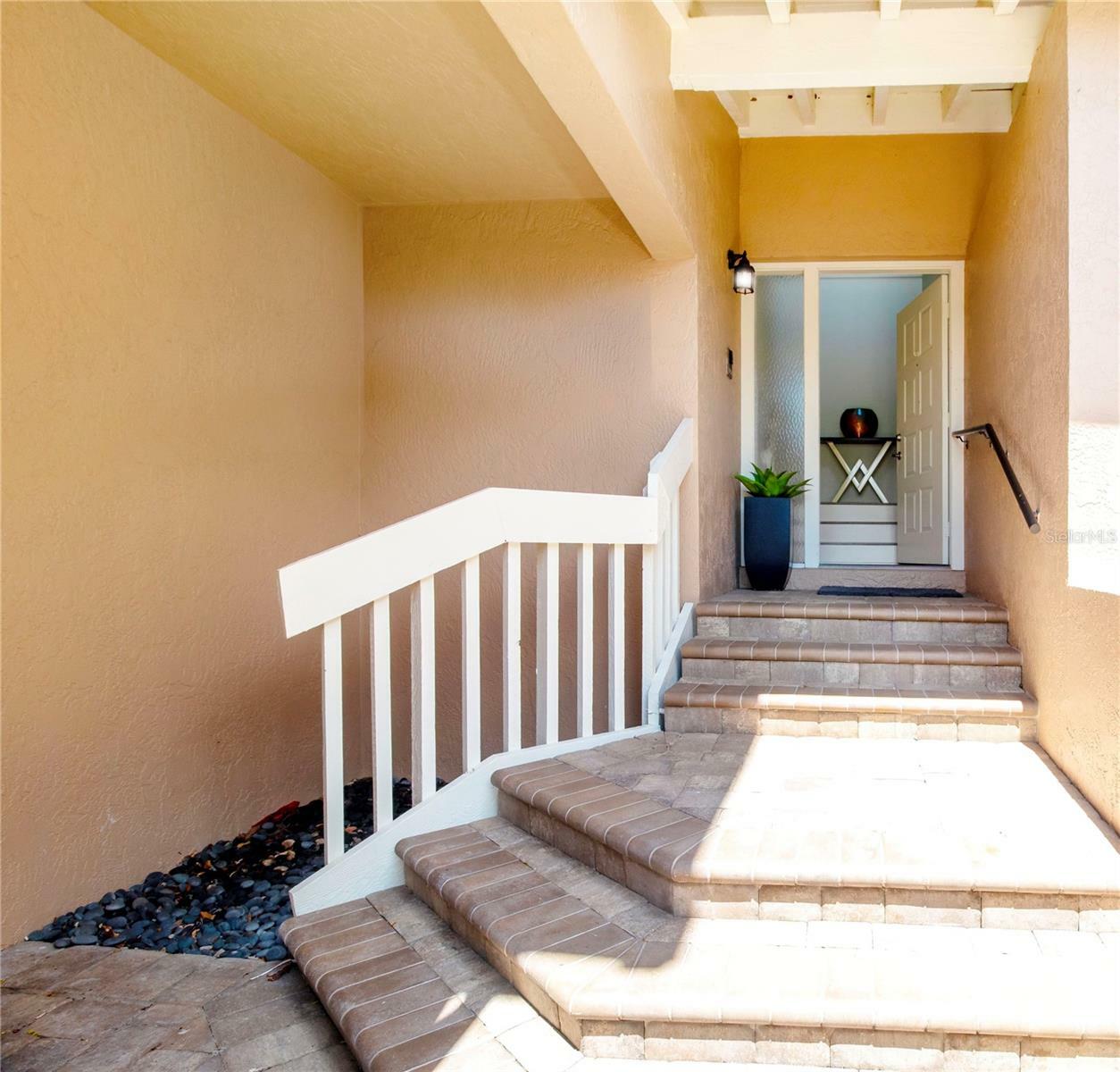 Property Photo:  5273 Heron Way 202  FL 34231 