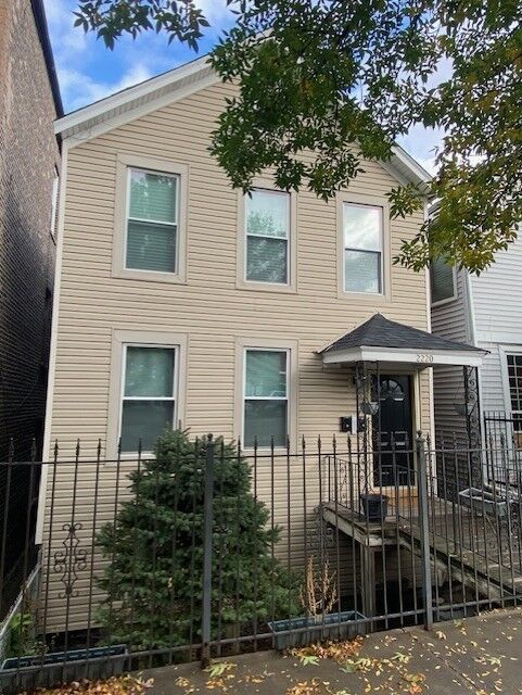 Property Photo:  2220 W 19th Street 1  IL 60608 