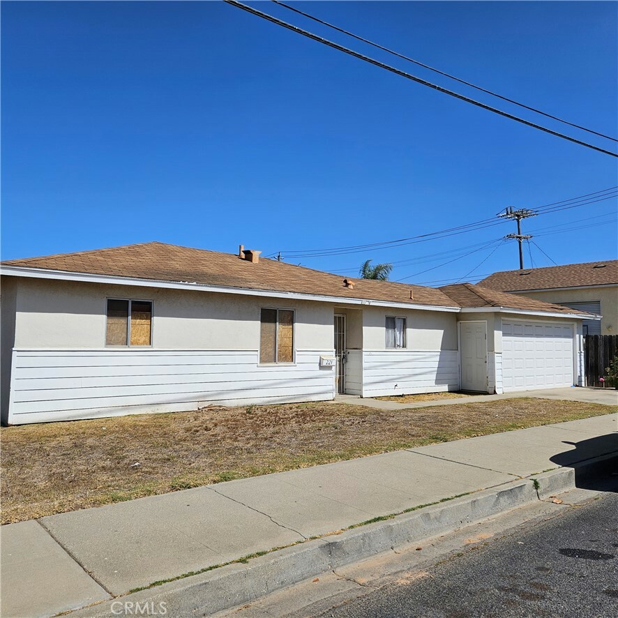 Property Photo:  221 W Orchard Street  CA 93458 