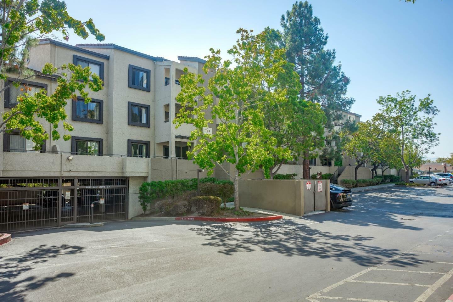 Property Photo: 880 East Fremont Avenue 723 CA 94087