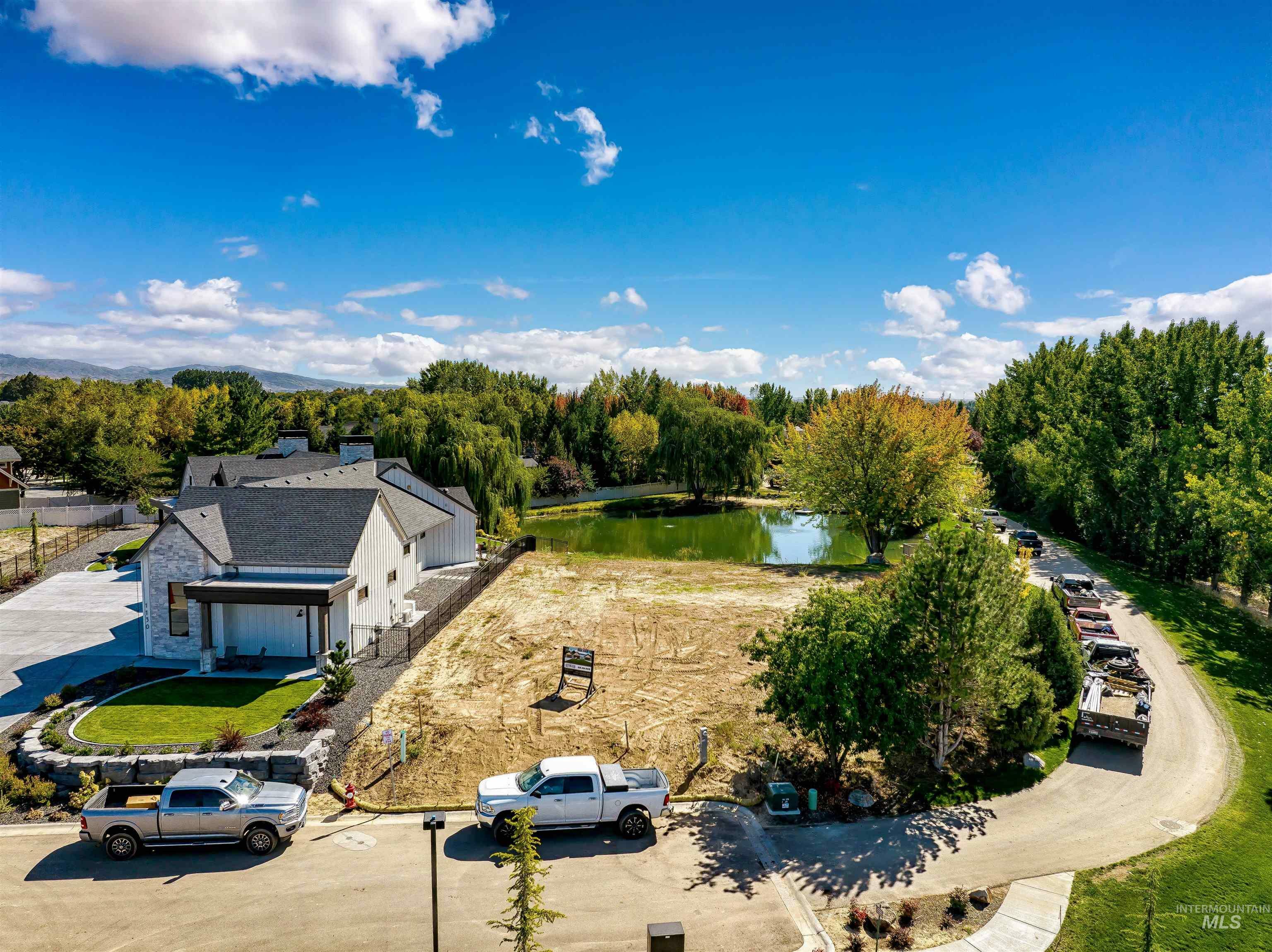 Property Photo:  1110 N Arrano Farms Ln  ID 83616 