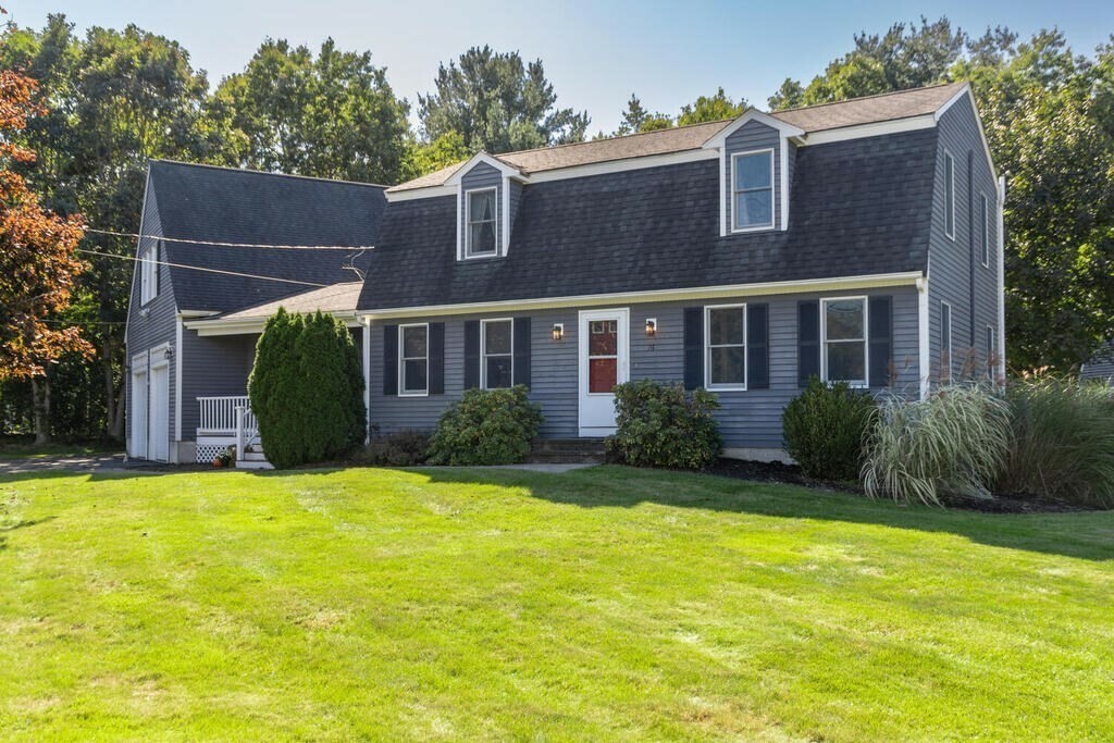 Property Photo:  16 Bird Rd  MA 02048 