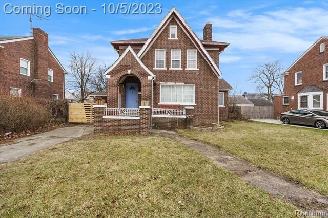 Property Photo: 221 W Grixdale MI 48203