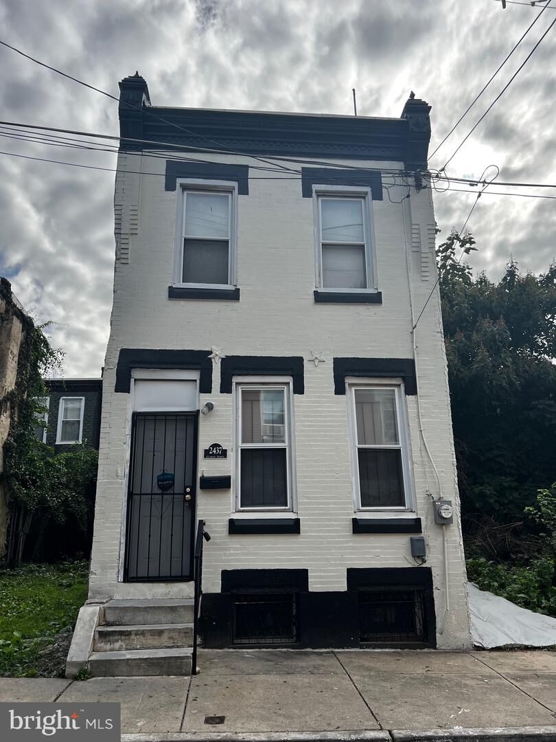 Property Photo:  2437 N Clarion Street  PA 19132 