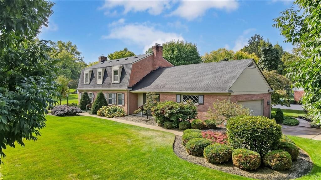 Property Photo:  1000 Brittany Hills Drive  OH 45459