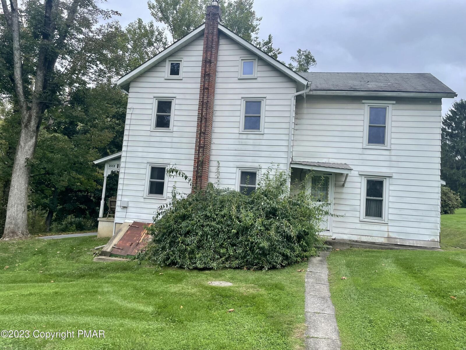 Property Photo:  261 Millrace Road  PA 18067 