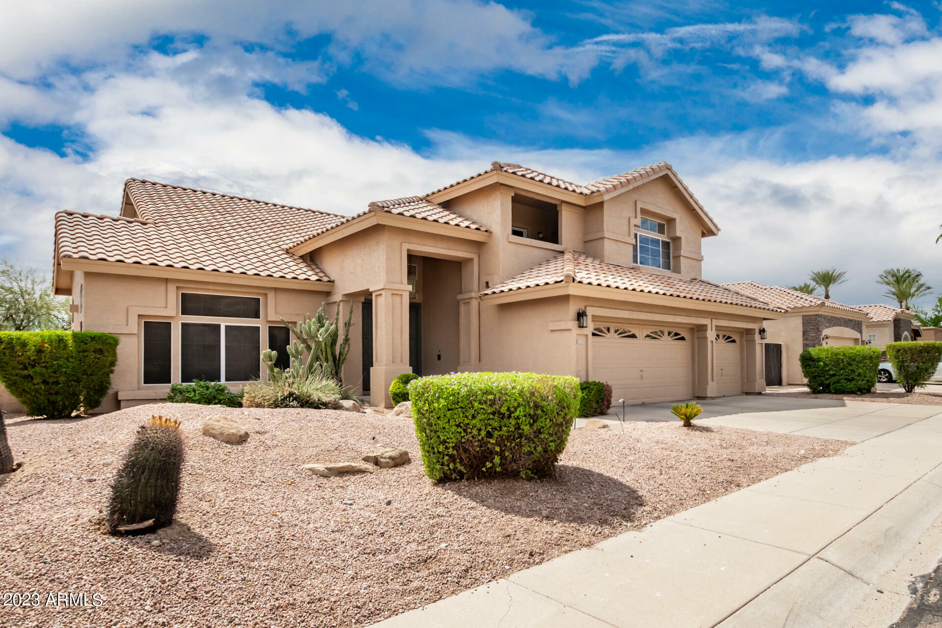 Property Photo:  1601 E Glenhaven Drive  AZ 85048 