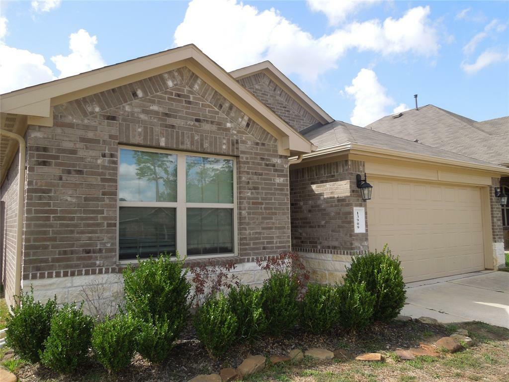 Property Photo: 13909 Nicolet Arbor Lane TX 77384