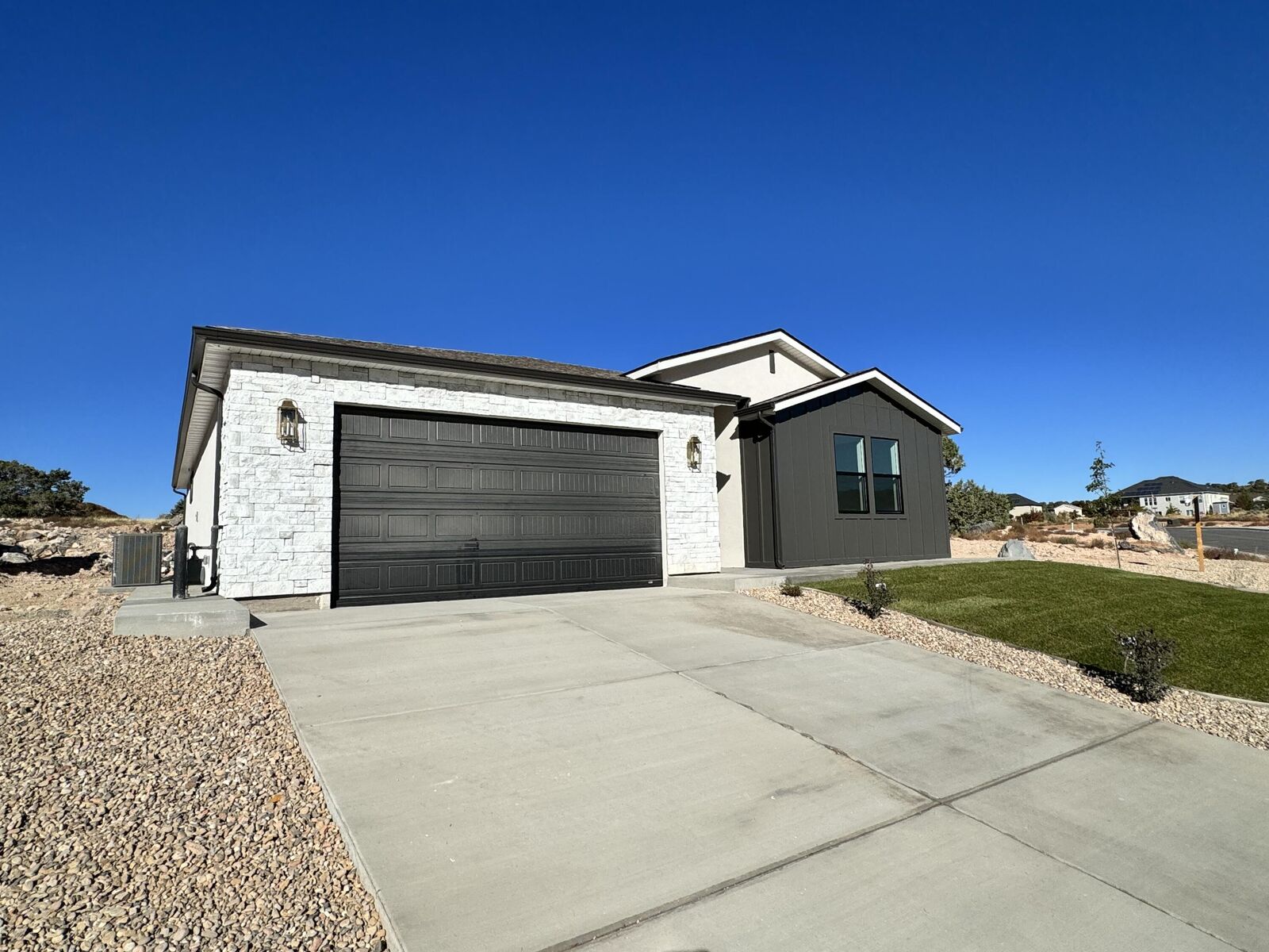 Property Photo:  2196 S 2925 W  UT 84720