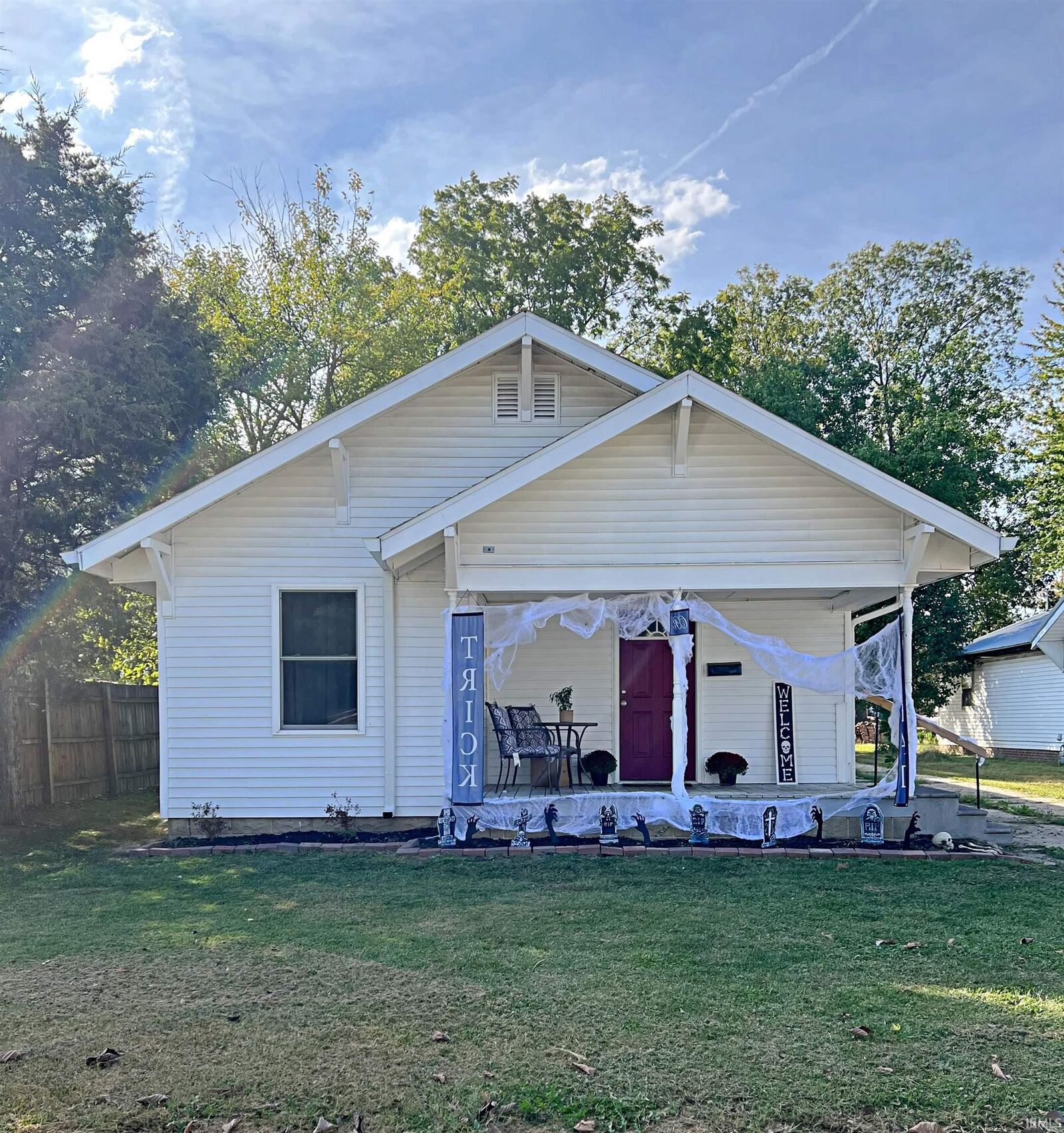 Property Photo:  607 S Washington Street  IN 47438 