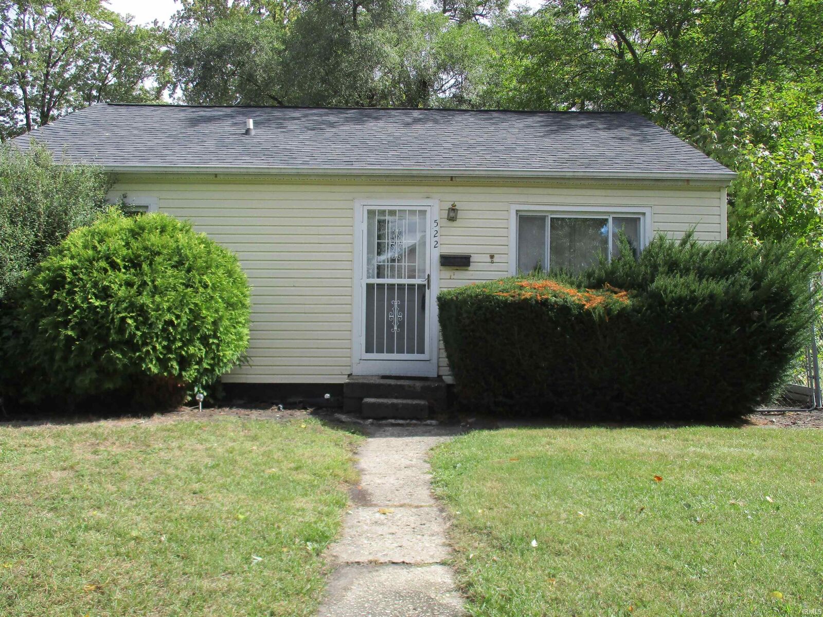 Property Photo: 522 S Bendix Avenue IN 46619-3104