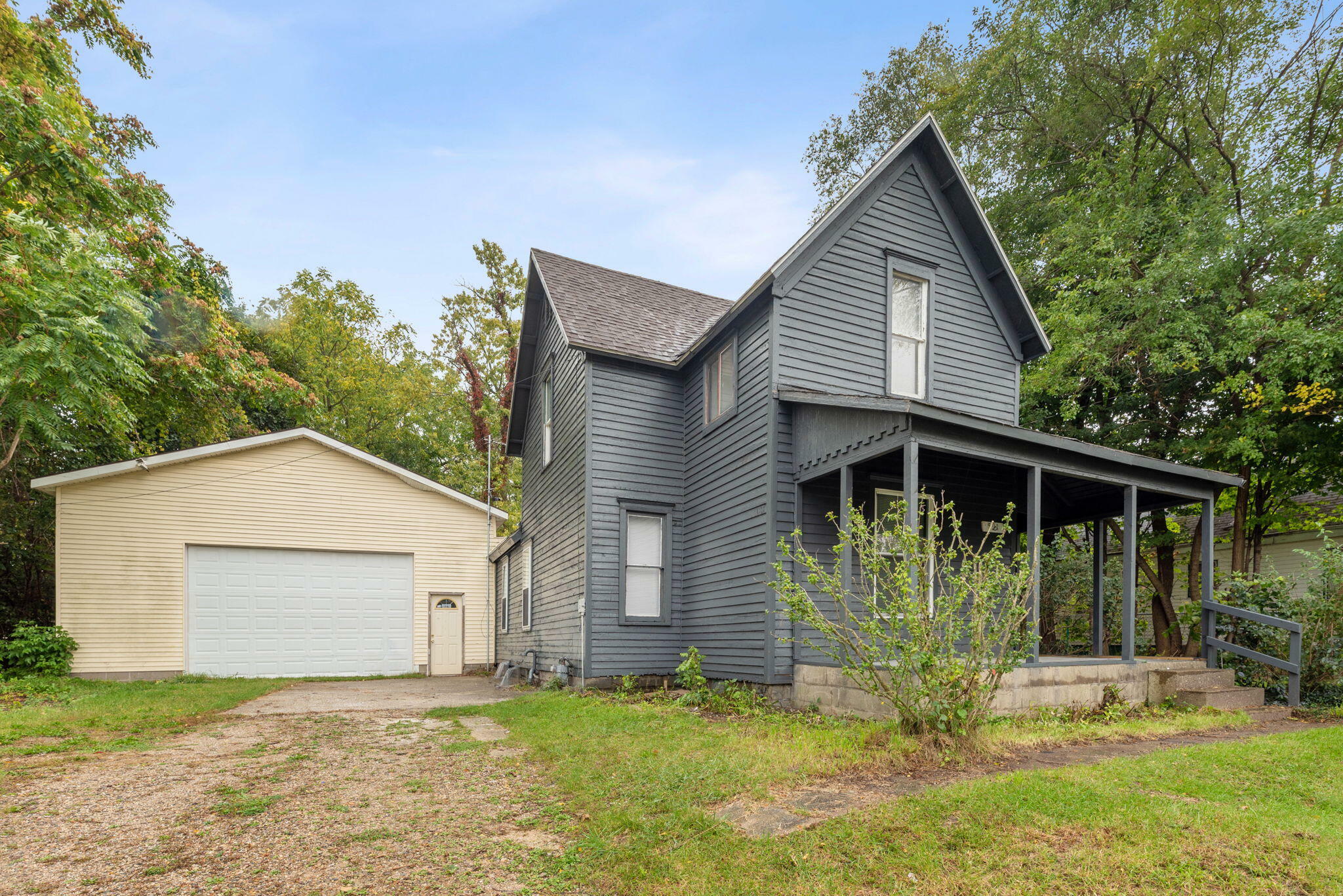 Property Photo:  591 N Euclid Avenue  MI 49022 