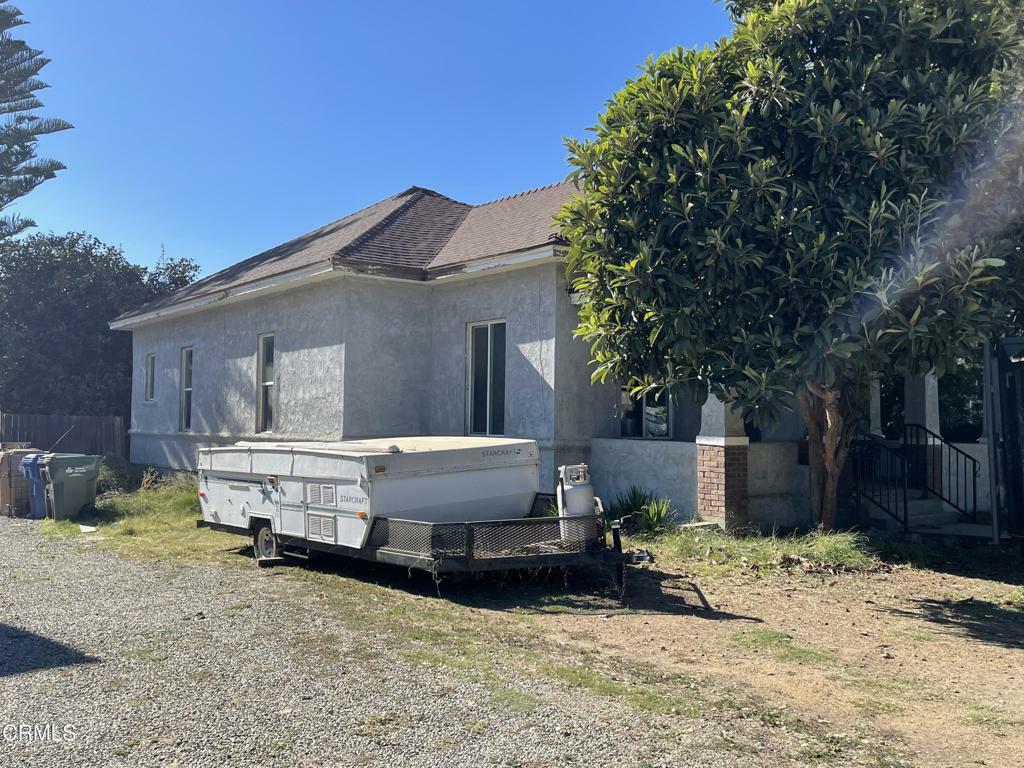 Property Photo:  330 N 9th Street  CA 93060 