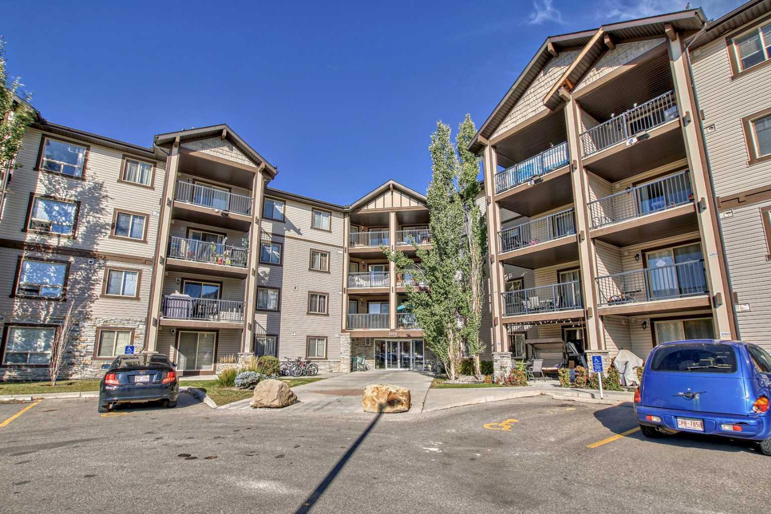 Property Photo: 3420, 60 Panatella Street NW 3420 AB T3K 0M4