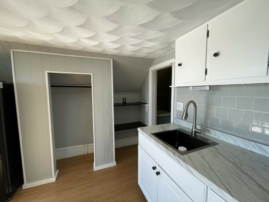 Property Photo: 549 Bennington St 4 MA 02128