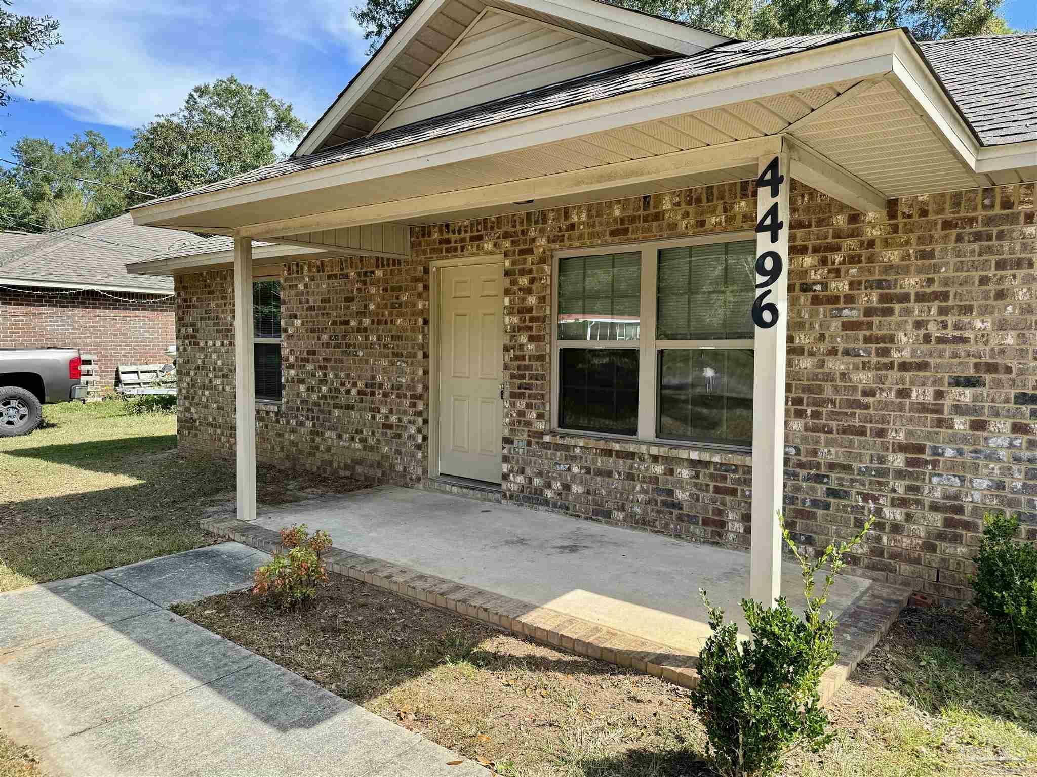 Property Photo: 4496 Edgewood Dr FL 32583