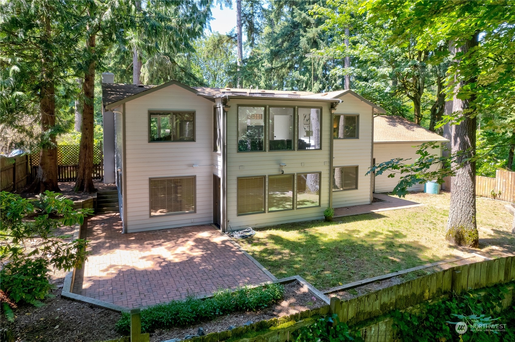 Property Photo: 16610 212th Avenue NE WA 98077