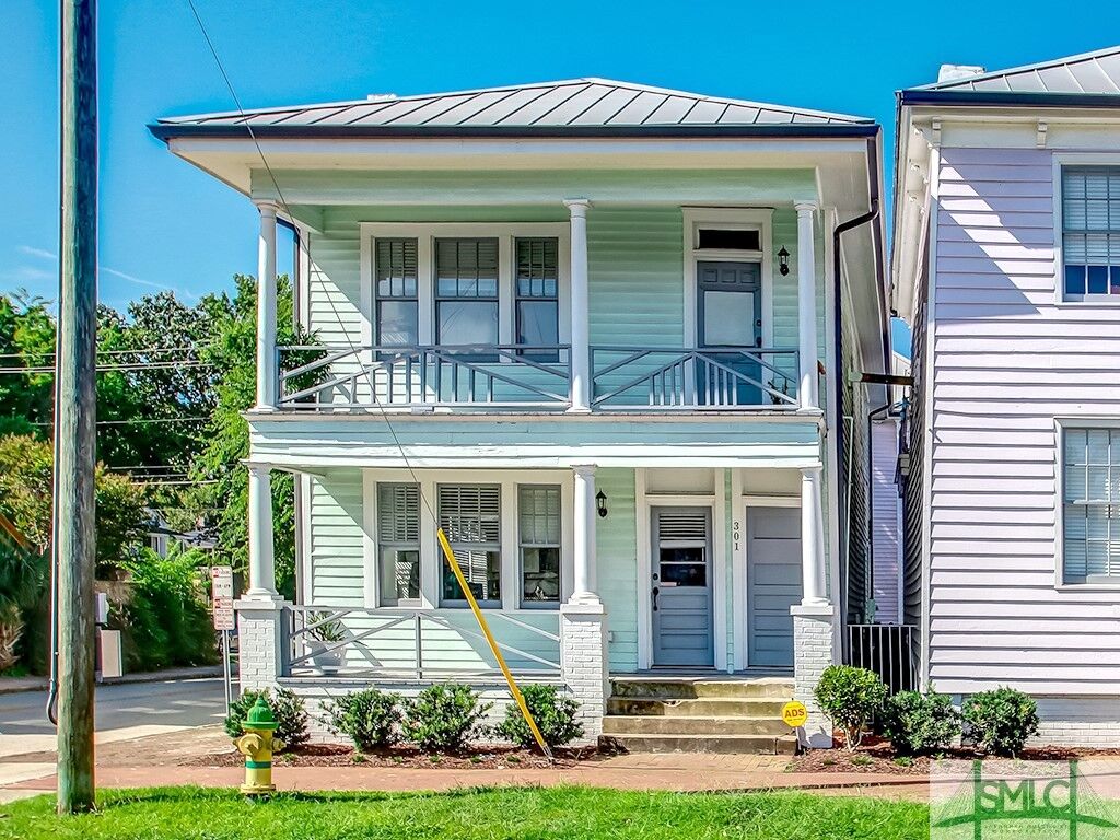 Property Photo: 301 W Henry Street A GA 31401