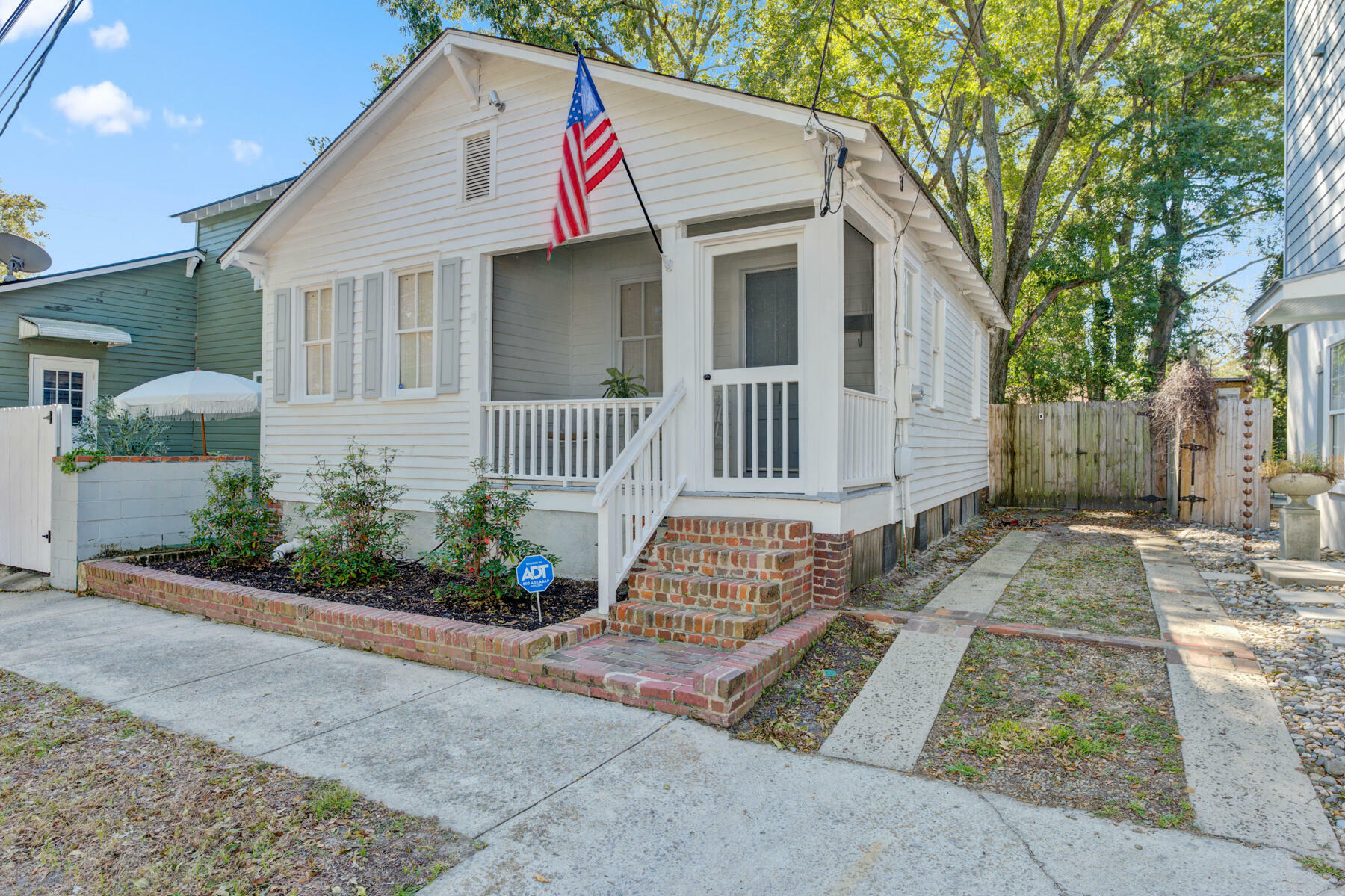 Property Photo:  11 Oswego Street  SC 29403 