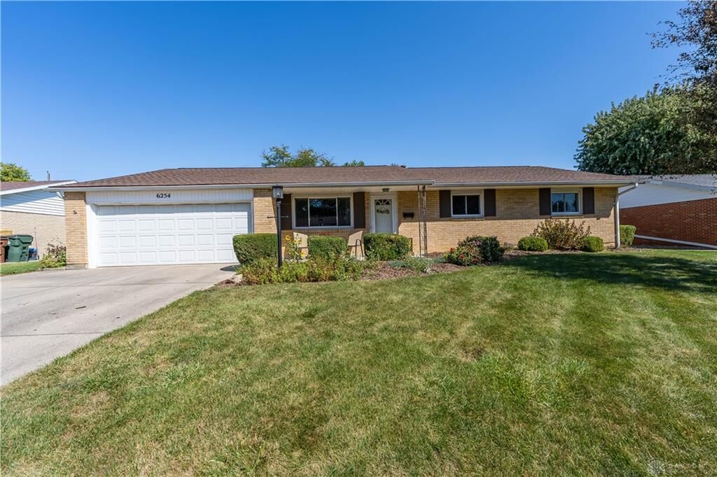 Property Photo: 6254 Blue Ash Road OH 45414