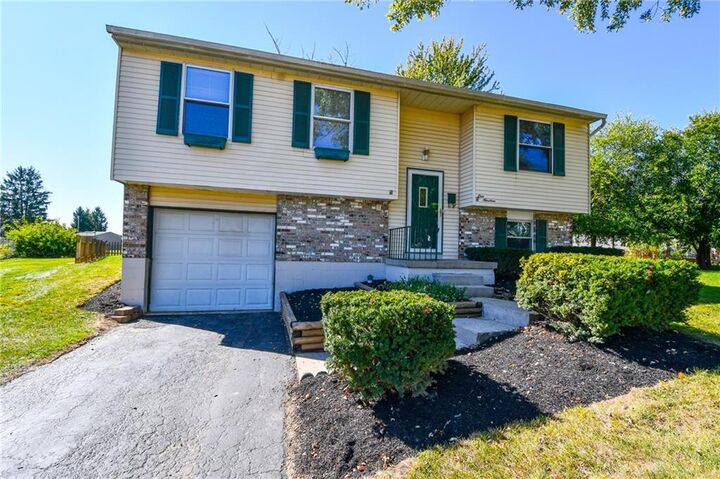 119 Aleshire Farm Circle  Englewood OH 45322 photo