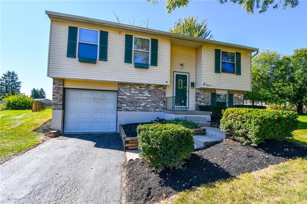 Property Photo: 119 Aleshire Farm Circle OH 45322
