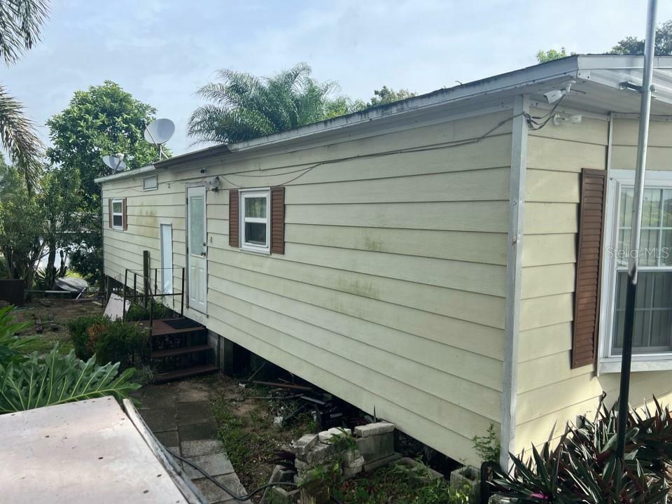 Property Photo: 624 Kokomo Road FL 33844