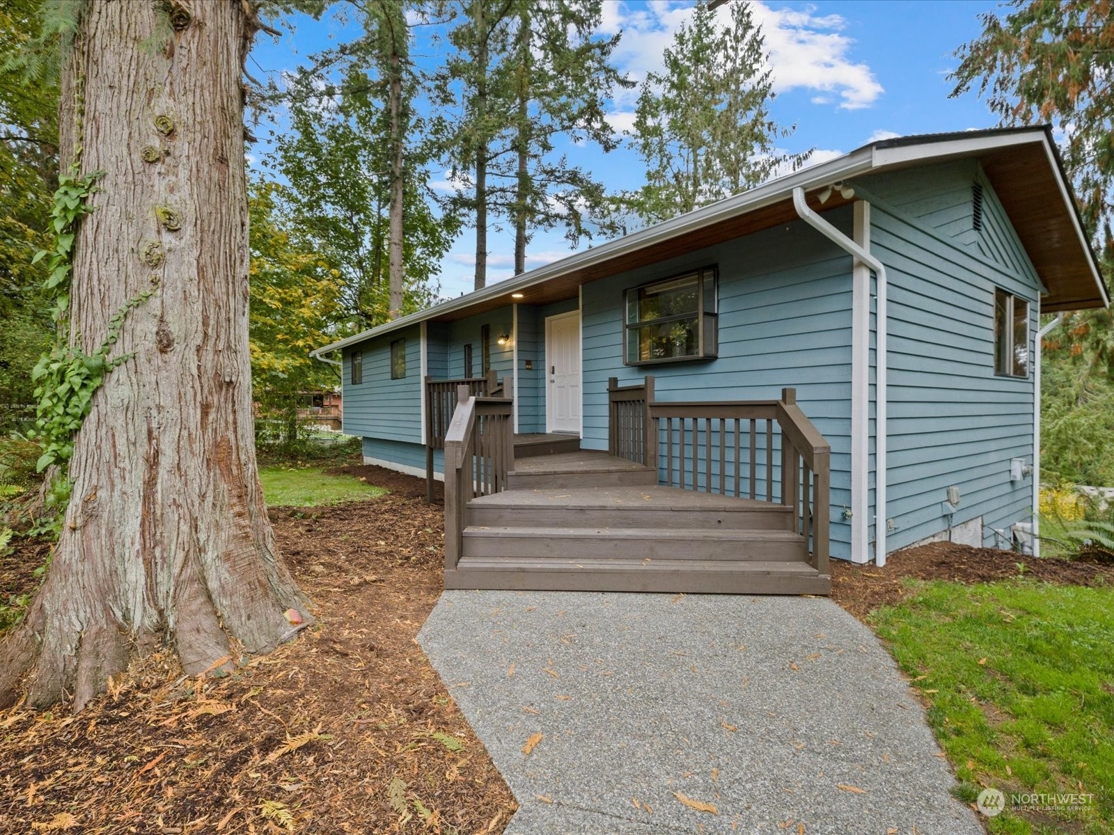 Property Photo:  14301 44th Drive NW  WA 98292 