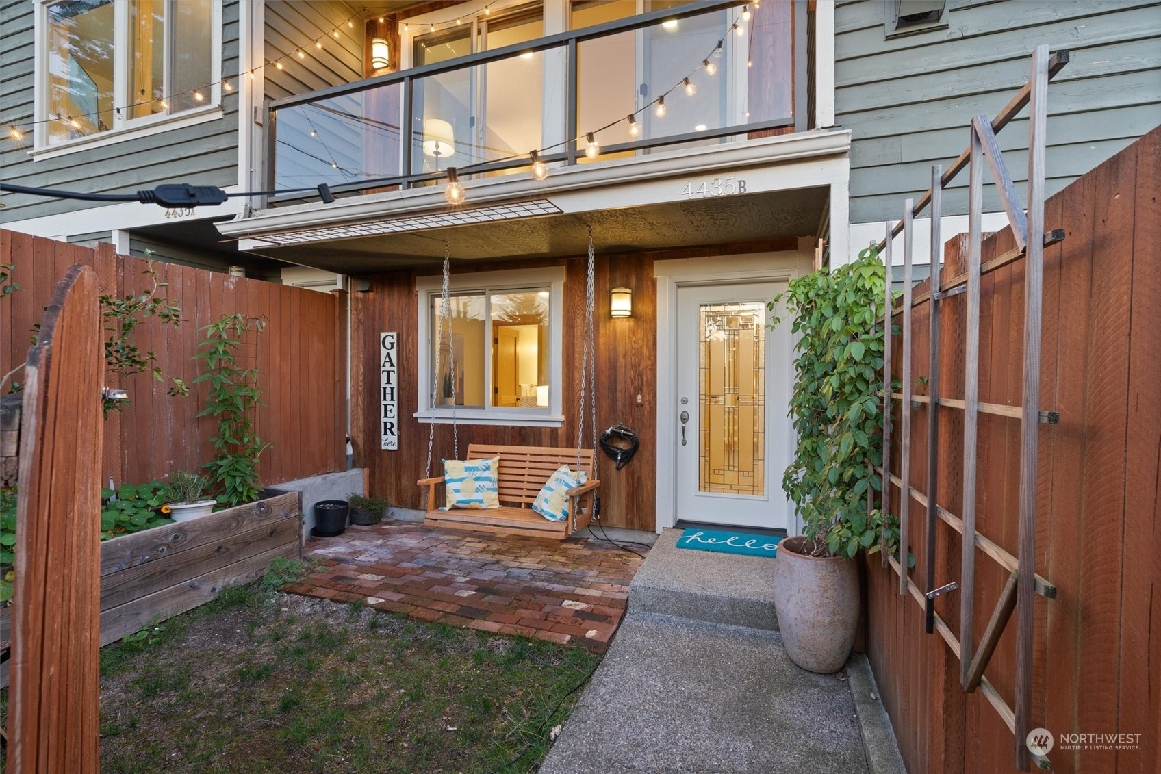 Property Photo:  4435 44th Avenue SW B  WA 98116 