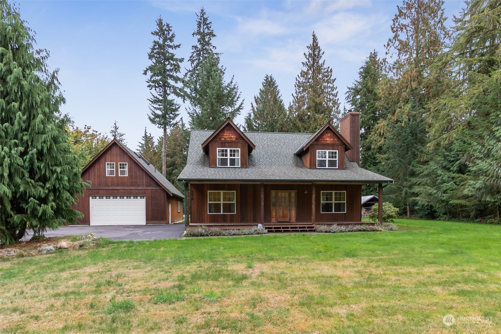 Property Photo:  4919 E Lake Bosworth Drive  WA 98290 