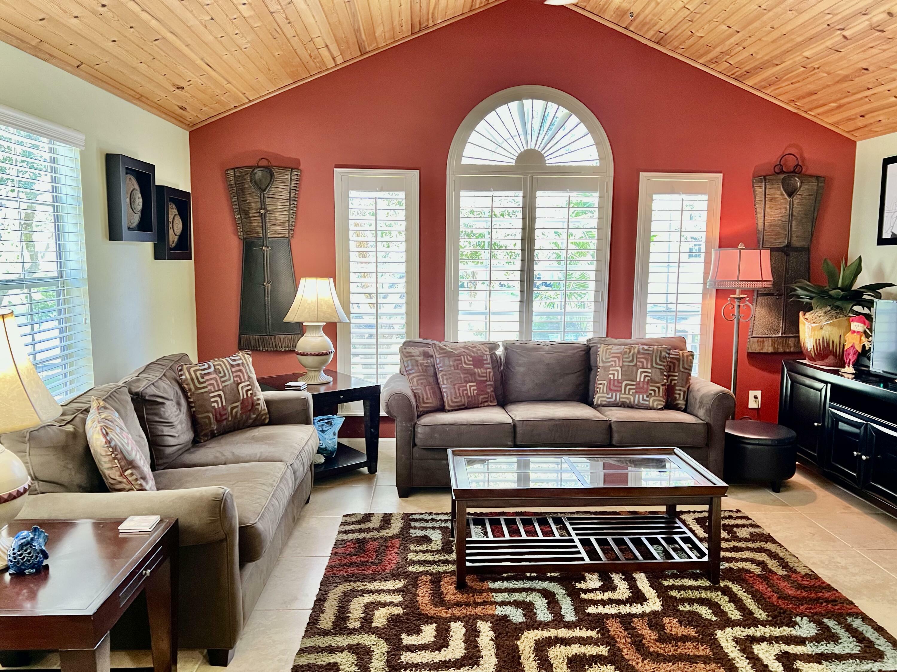 Property Photo: