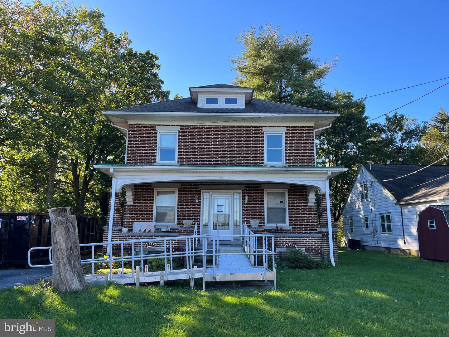 Property Photo:  2100 Hill Street  PA 17046 