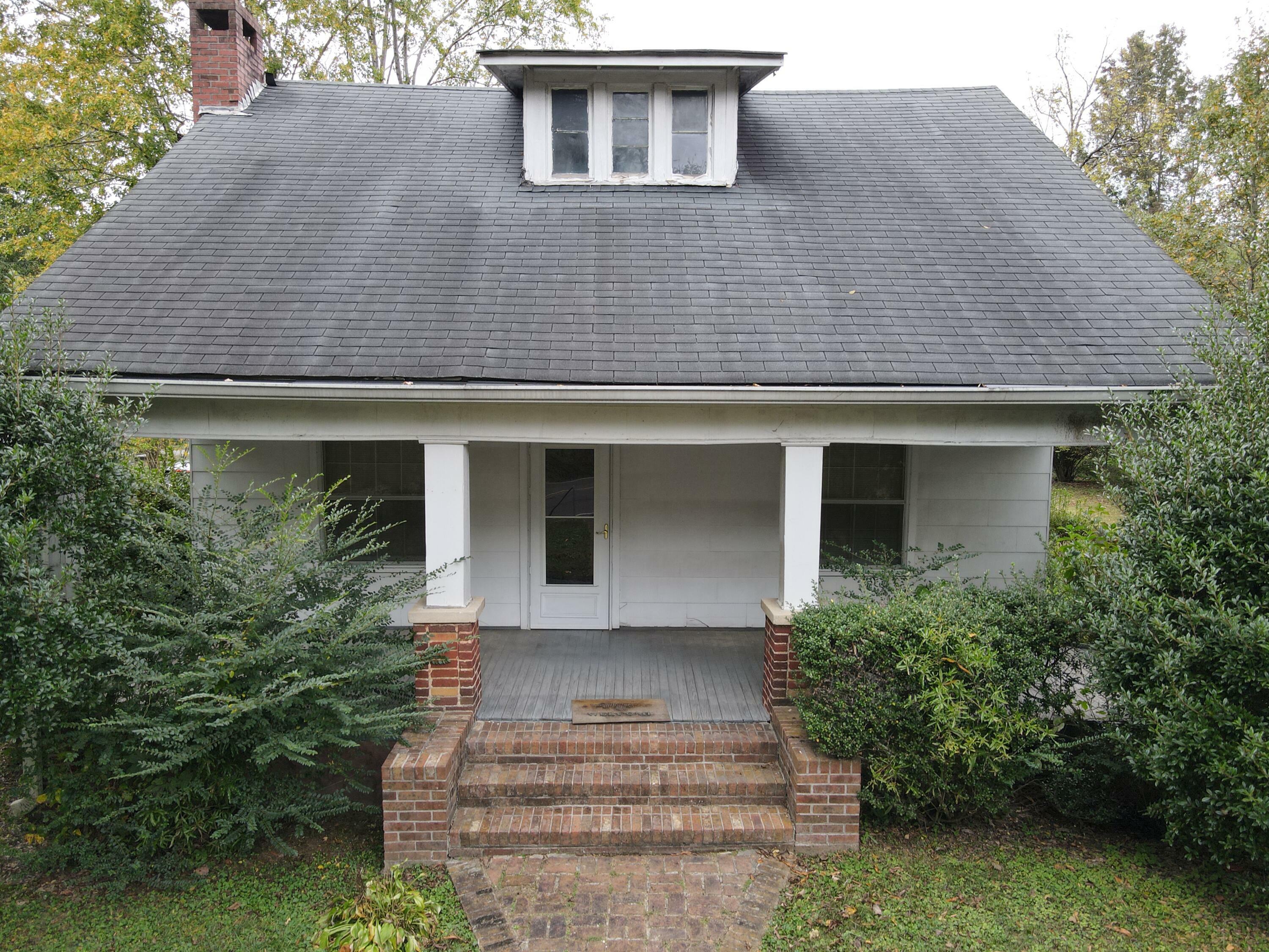 Property Photo:  1108 S Chattanooga St  GA 30728 