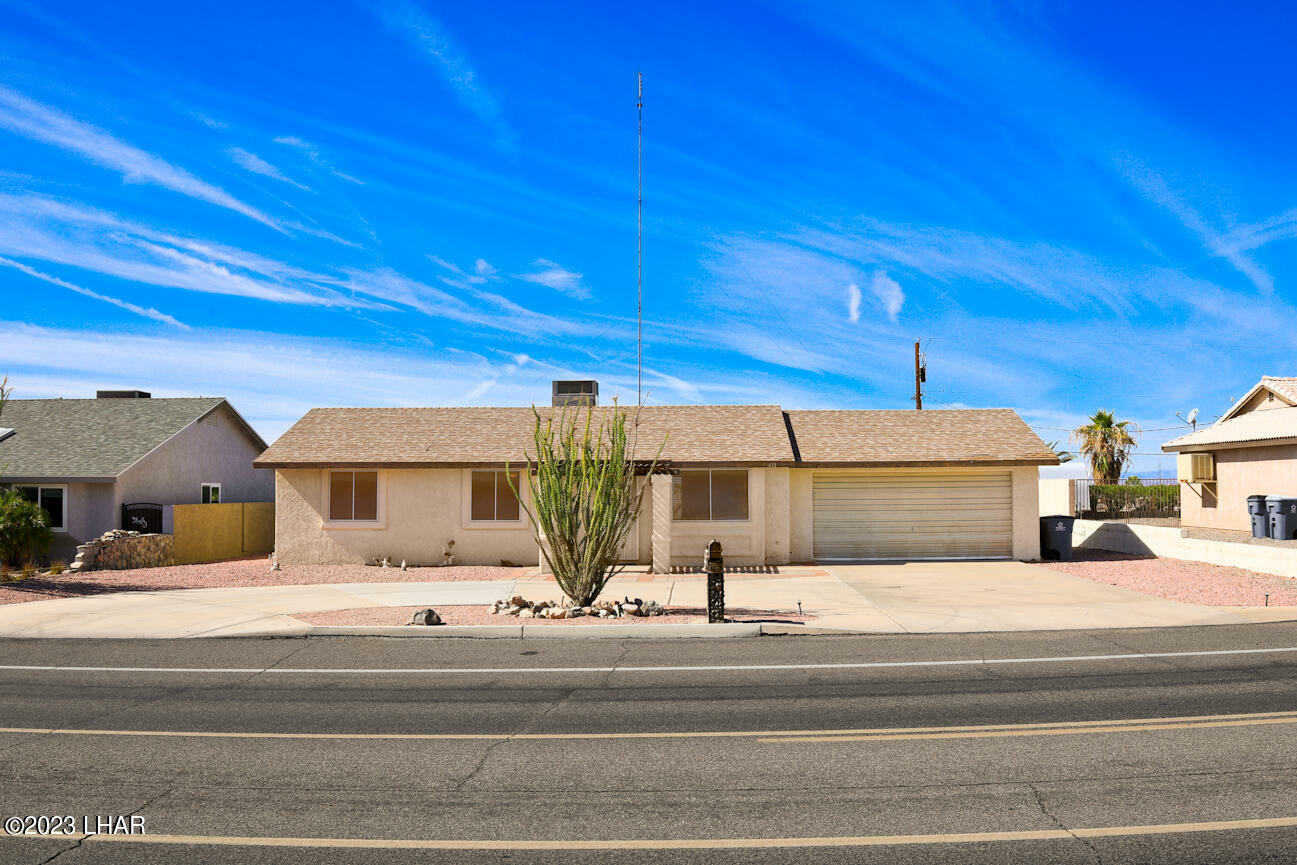 Property Photo:  411 McCulloch Blvd  AZ 86406 