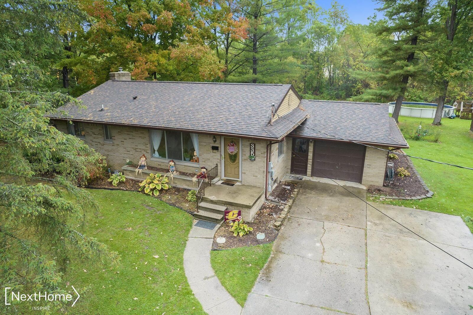 Property Photo:  335 Walnut  MI 48458 