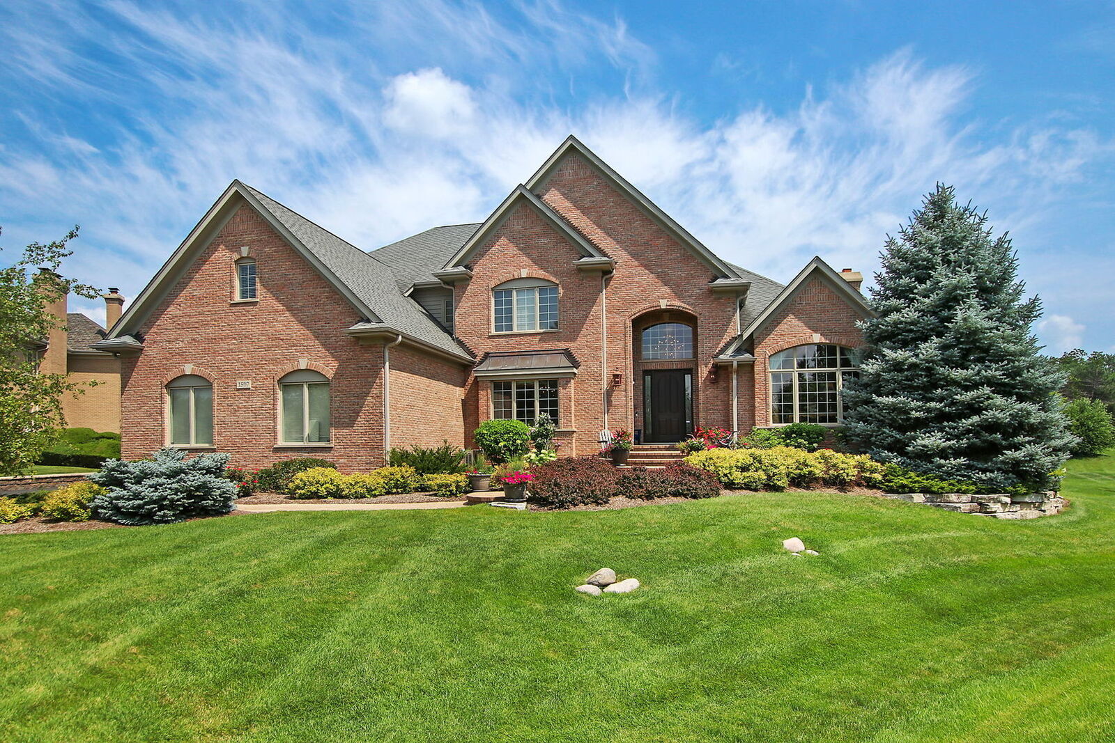 Property Photo: 1507 Galloway Drive IL 60010