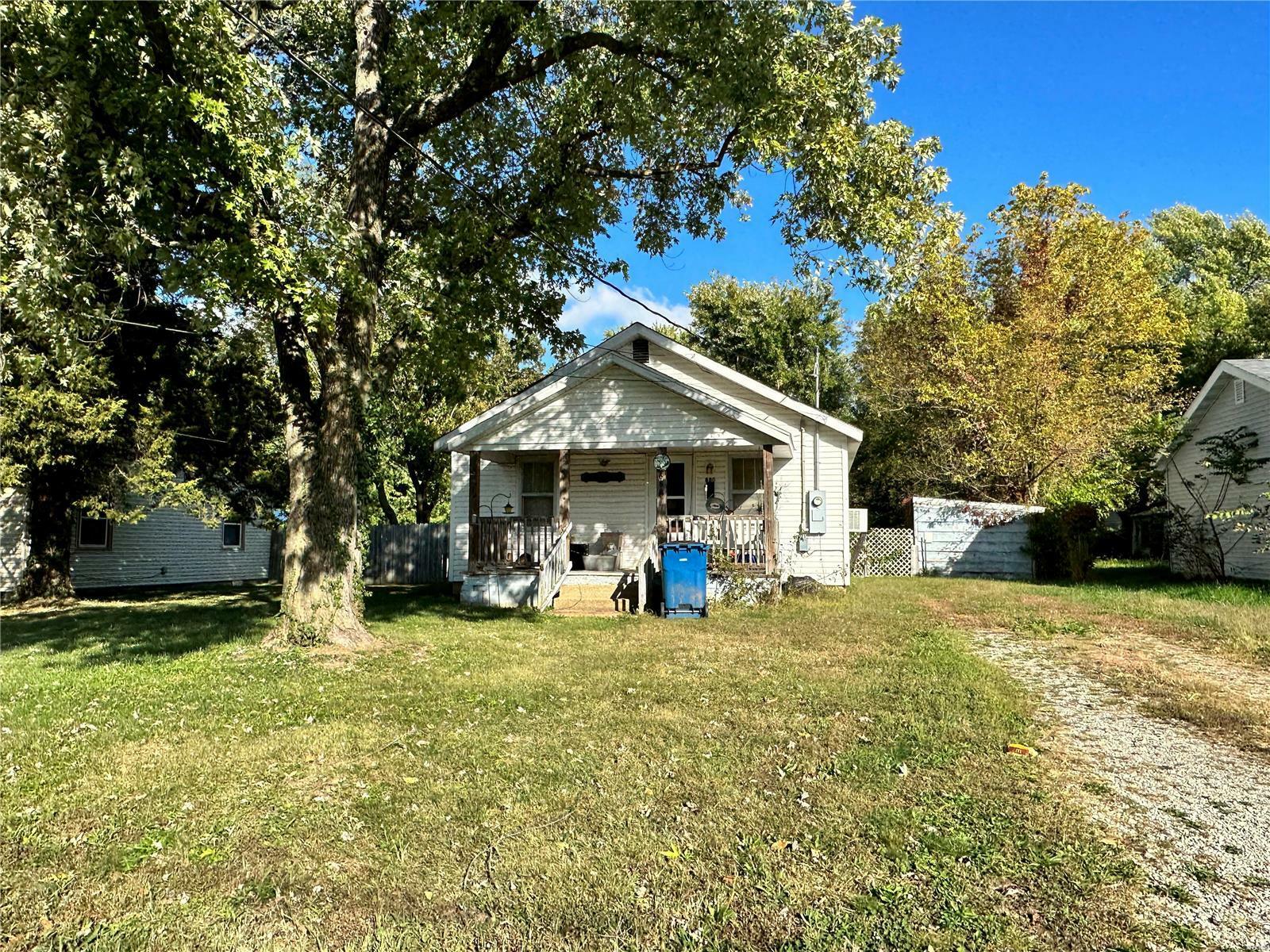 Property Photo:  680 Bennett  MO 65536 