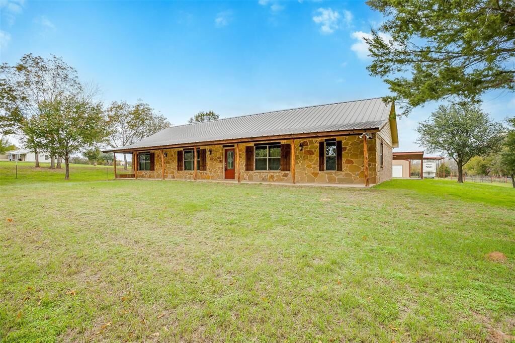Property Photo:  310 County Road 3598  TX 76023 
