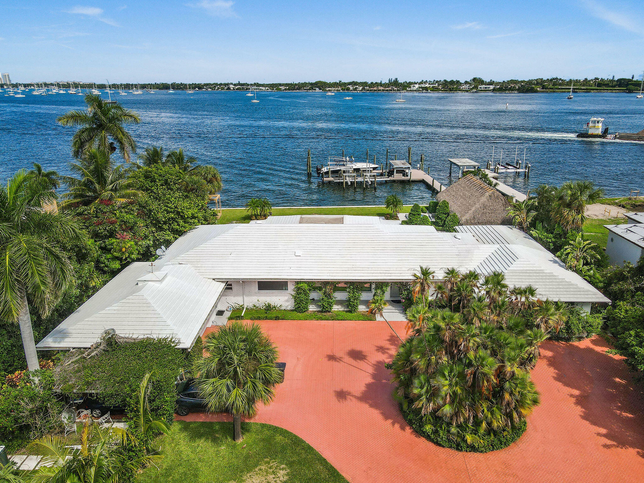 Property Photo:  3410 N Flagler Drive  FL 33407 