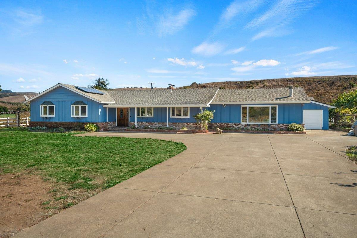 Property Photo:  486 Stage Road  CA 94060 