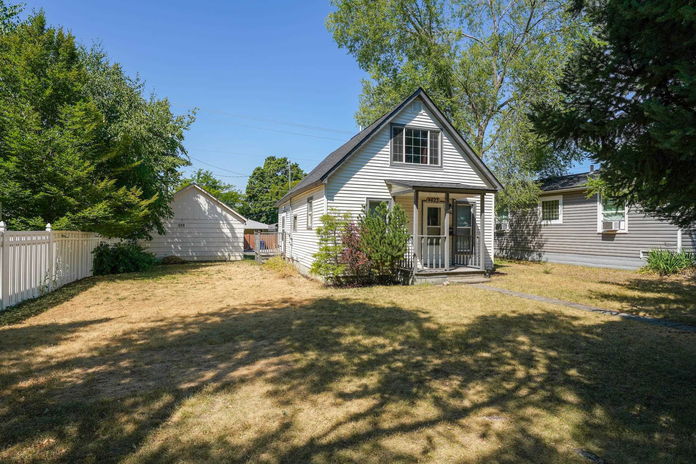 Property Photo: 4423 N Cedar St WA 99205